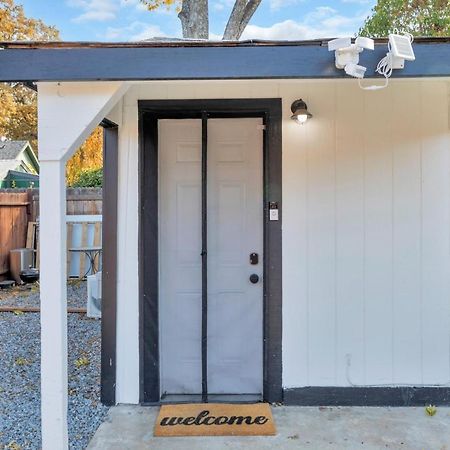 A Cottage - Walk To Uc Davis & Shriners ساكرامنتو المظهر الخارجي الصورة